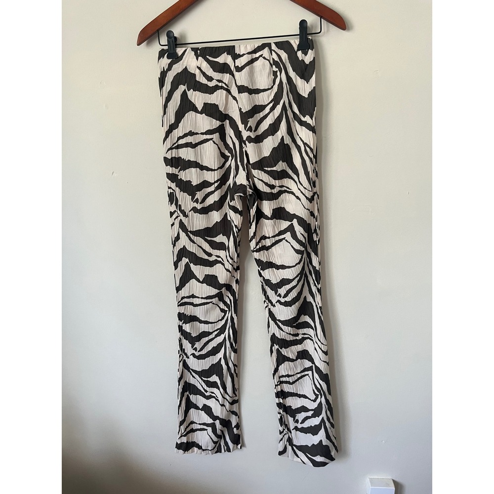 H&M Black and White Zebra Print Flare Pants - Picture 7 of 8